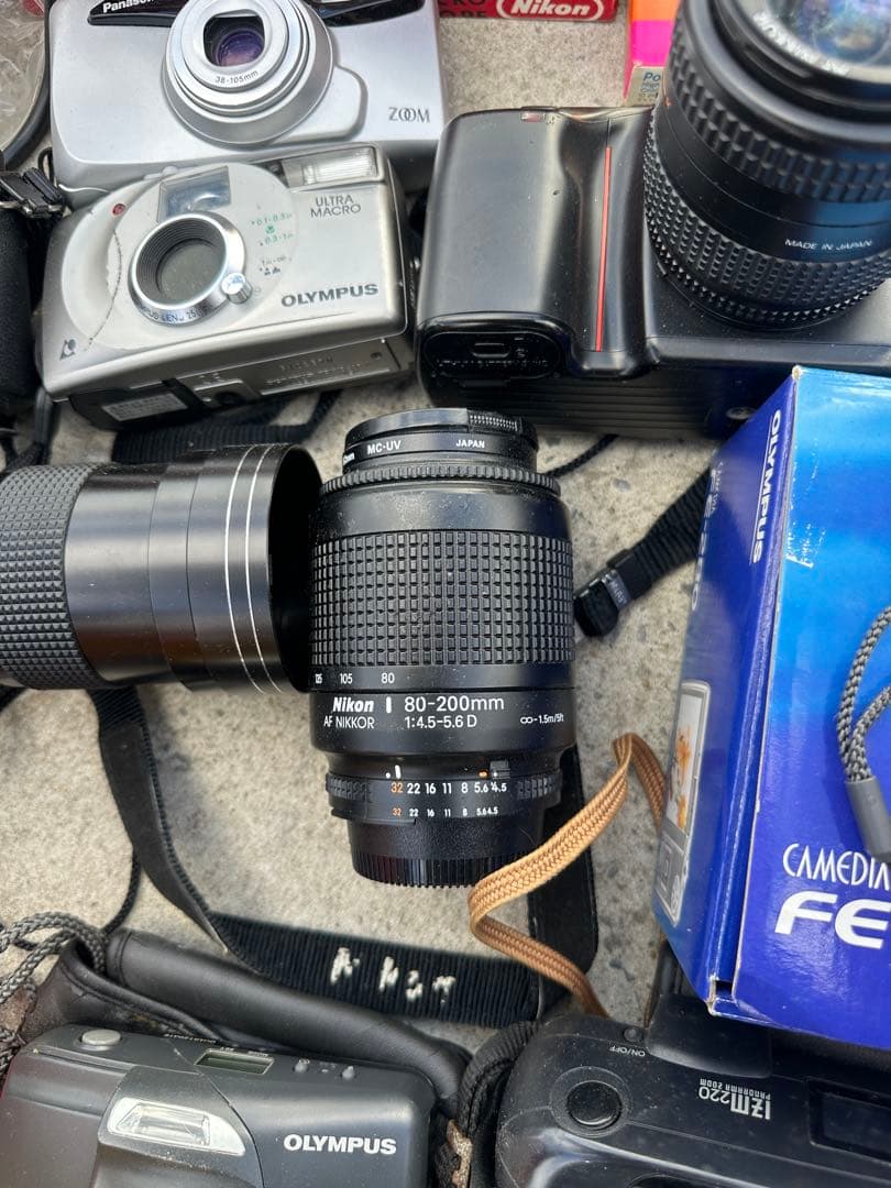 コンパクトデジタルカメ大山