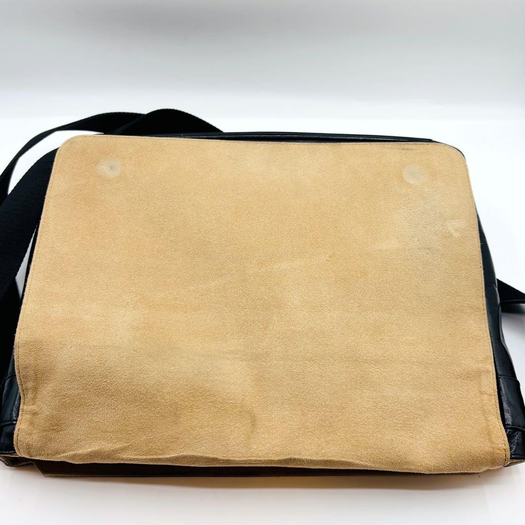 【美品】ココマイスター メッセンジャーバッグ ショルダーバッグ レザー A4 黒