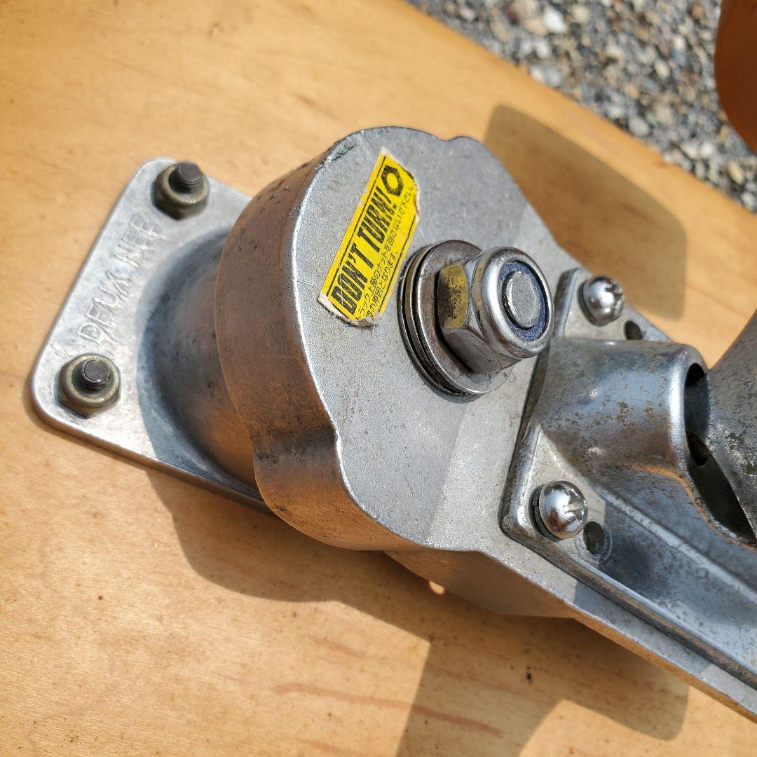 DEUX NEE 中古 Carverタイプトラック搭載 サーフスケートボード