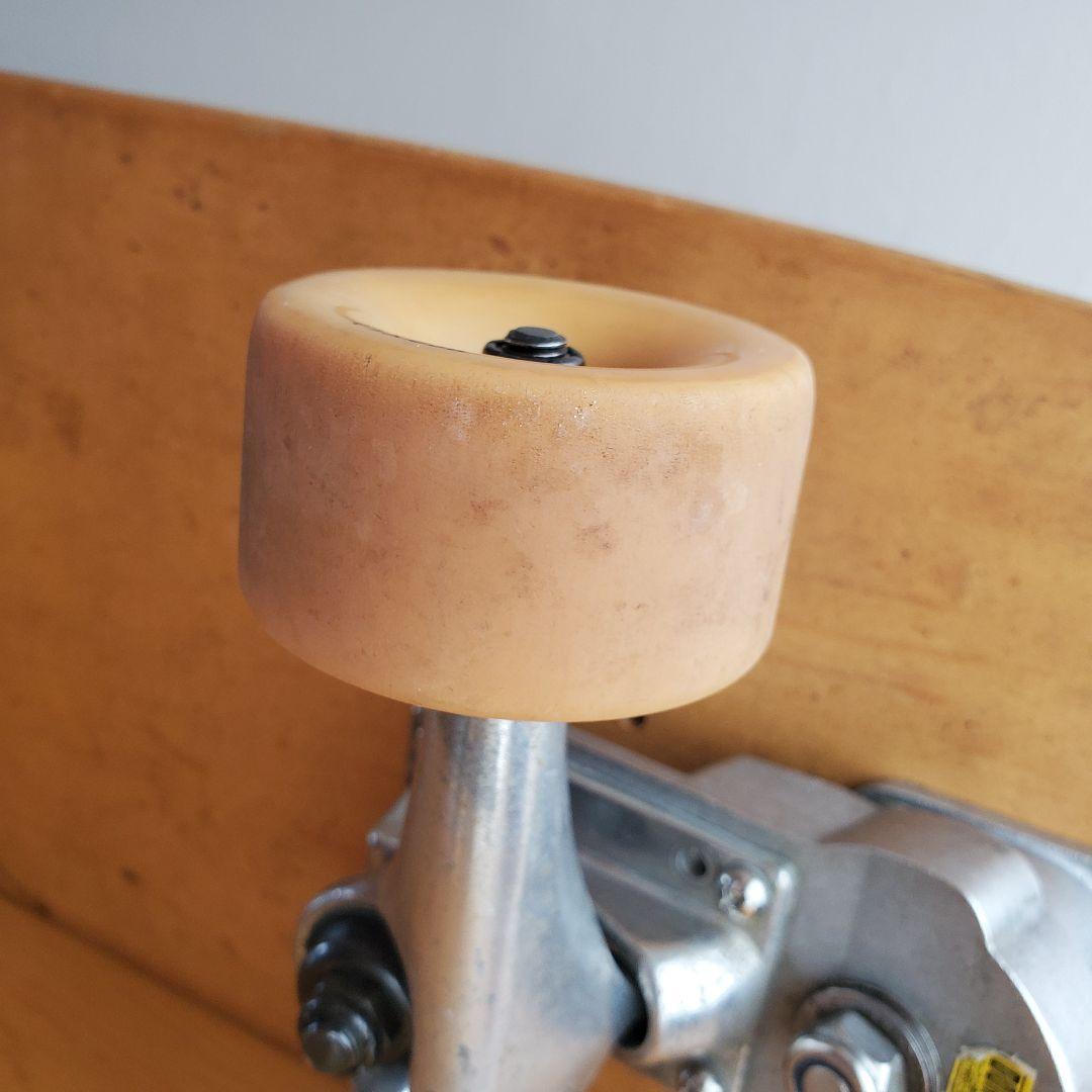 DEUX NEE 中古 Carverタイプトラック搭載 サーフスケートボード