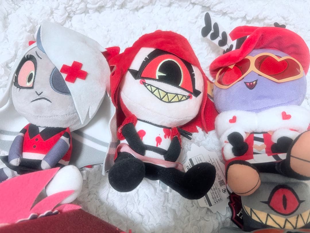 ハズビンホテル おすわりぬいぐるみ ヴァレンティノ チャーリー ニフティロージー