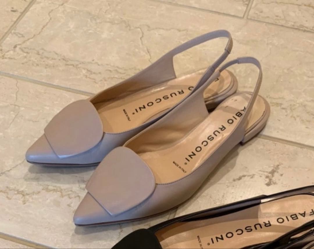 FABIO RUSCONI ベージュ ポインテッドトゥ ミュール