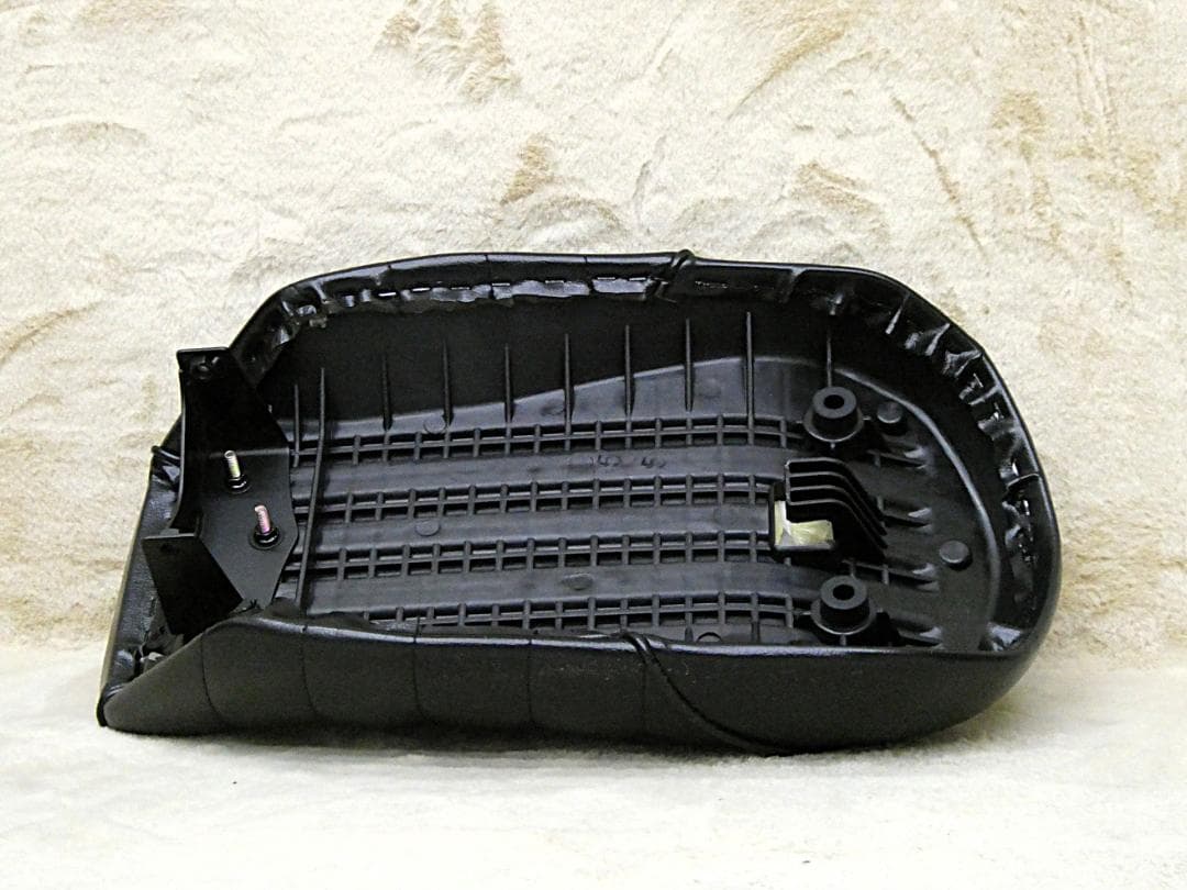 モンキー125 黒皮 タックロールシート /JB02 JB03 JB05