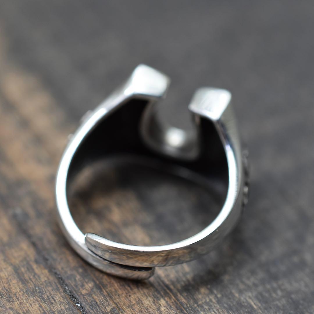 フリーサイズ シルバー925ホースシュー　ココペリ　インディアンジュエリー