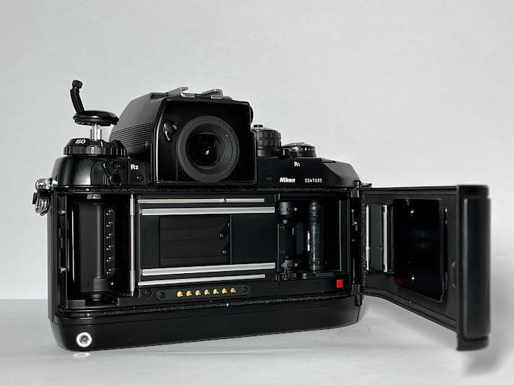 ★極上品★ ニコン NIKON F4 ボディ / ファインダー DP-20