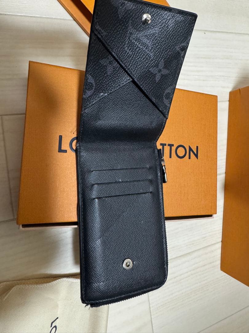 LOUIS VUITTON ハイブリッド・ウォレット