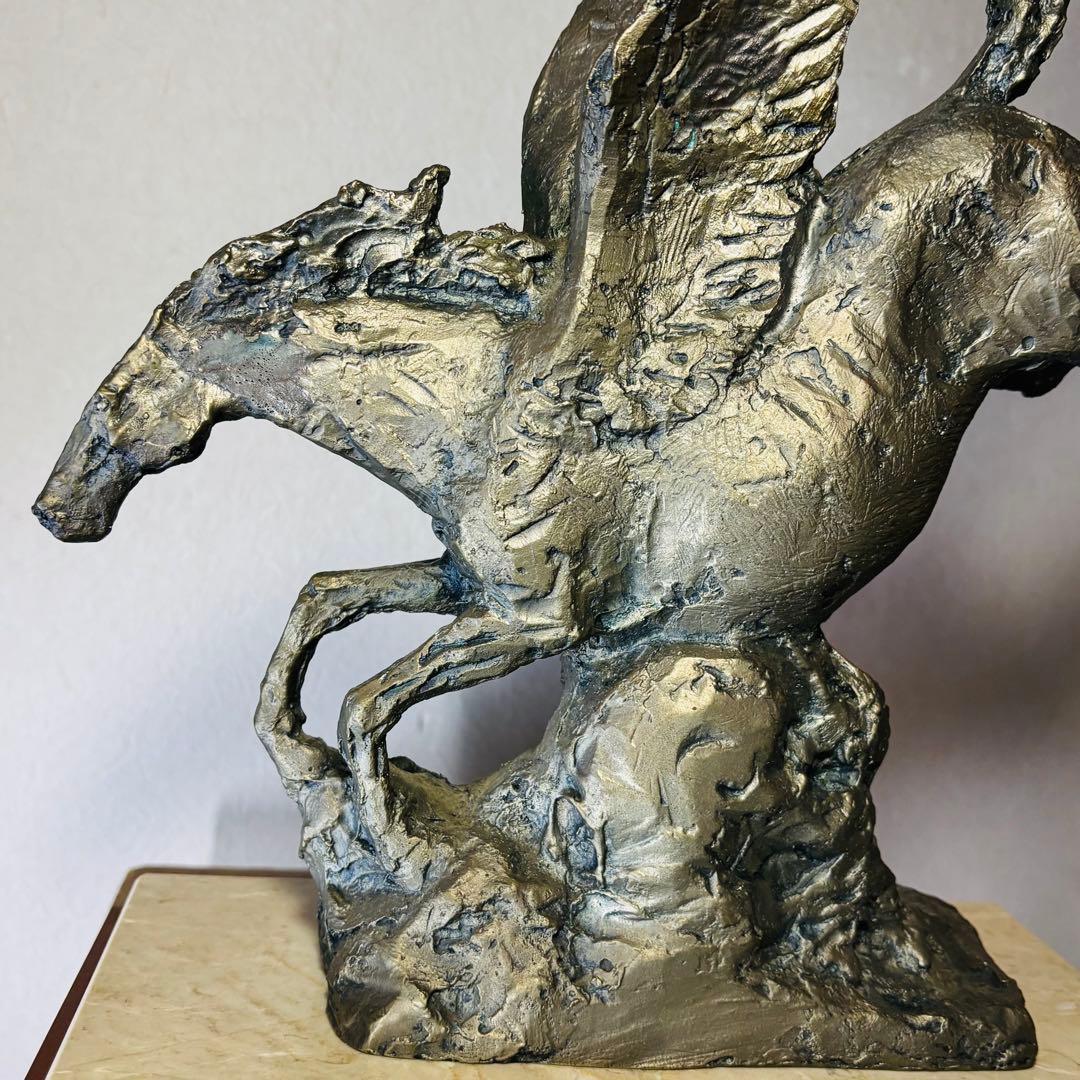 日本彫塑界巨匠 北村西望作 彫刻春駒に題す 洋銀製『春風 』台座付 馬 置き物