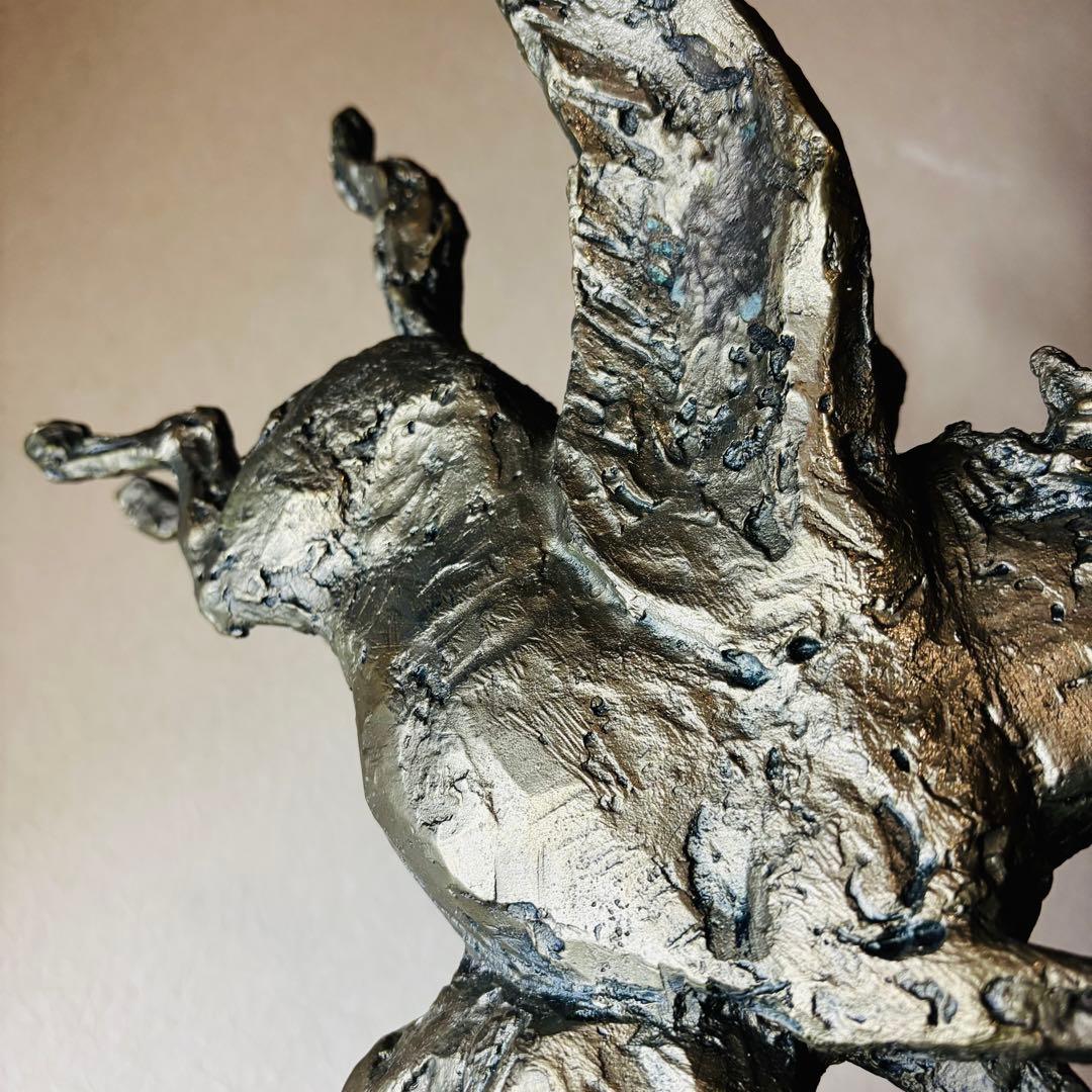 日本彫塑界巨匠 北村西望作 彫刻春駒に題す 洋銀製『春風 』台座付 馬 置き物