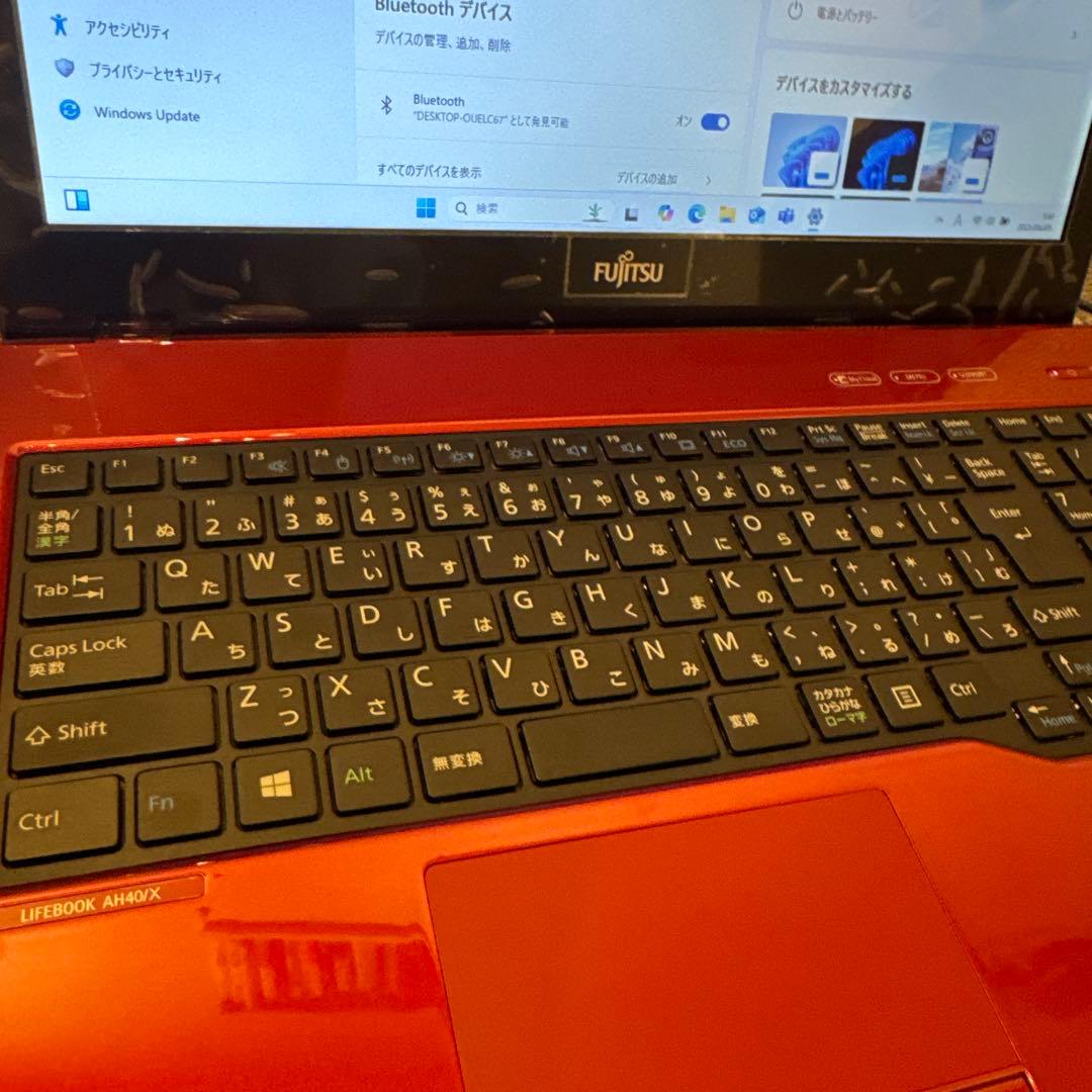 極美品　Fujitsu AMD E1 15.6インチ ノートPC 240GB