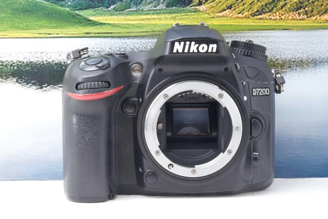 Nikon D7200 高速AF &高速連写　スマホ転送 一眼レフ　ニコン