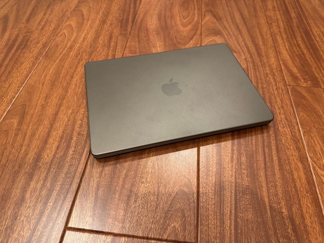 【極美品】MacBook Pro 14インチ M2 Pro 16GB