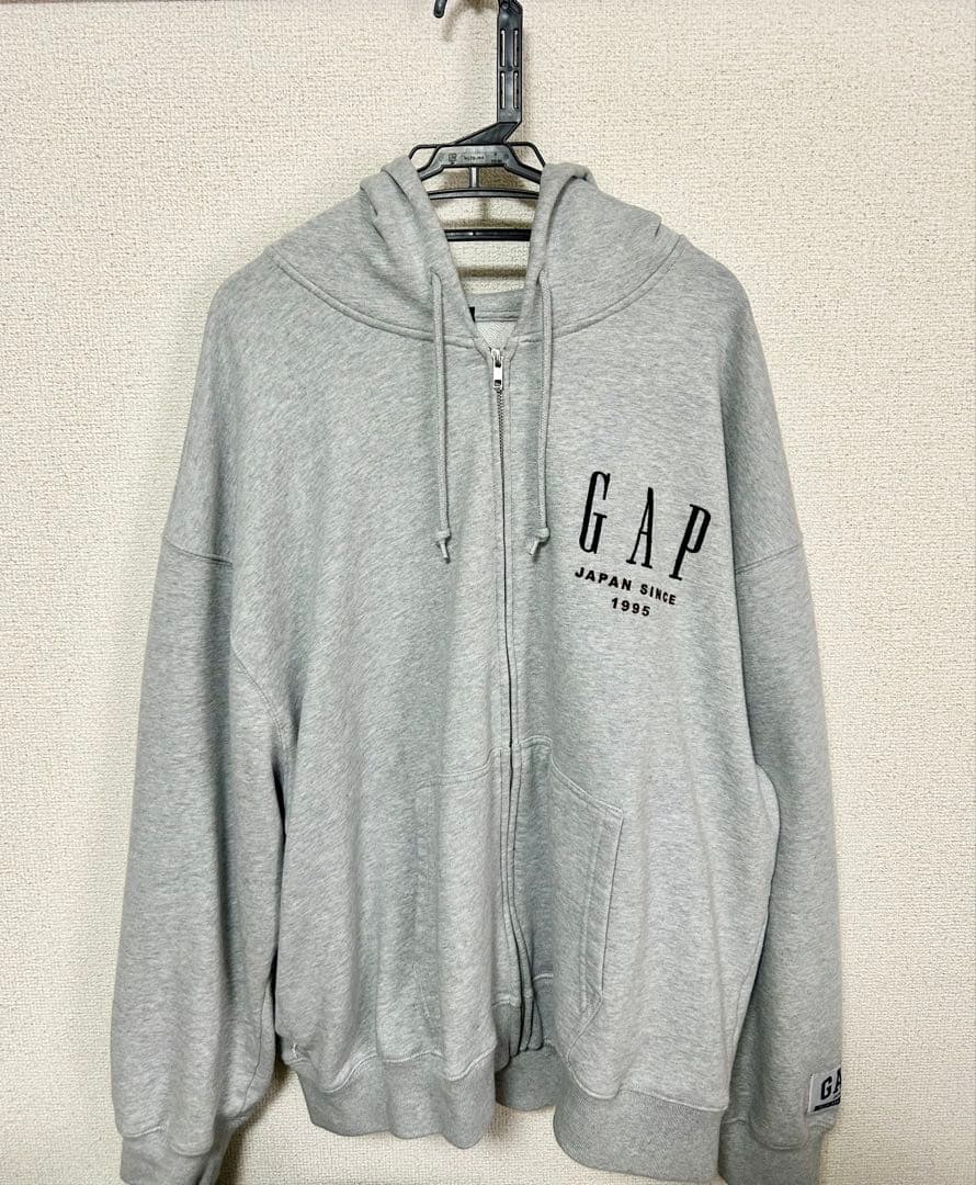 GAP 30th Anniversary パーカー グレー