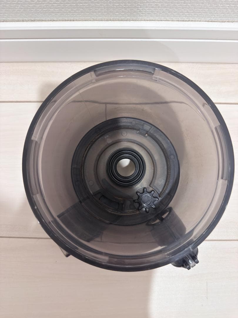 Panasonic 低速ジューサー MJ-L600　おまけ　レシピ本つき