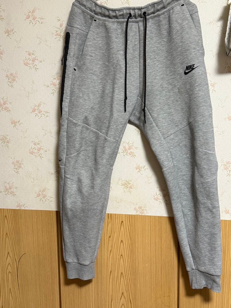 ナイキテックフリースセットアップグレー上M下L ￼