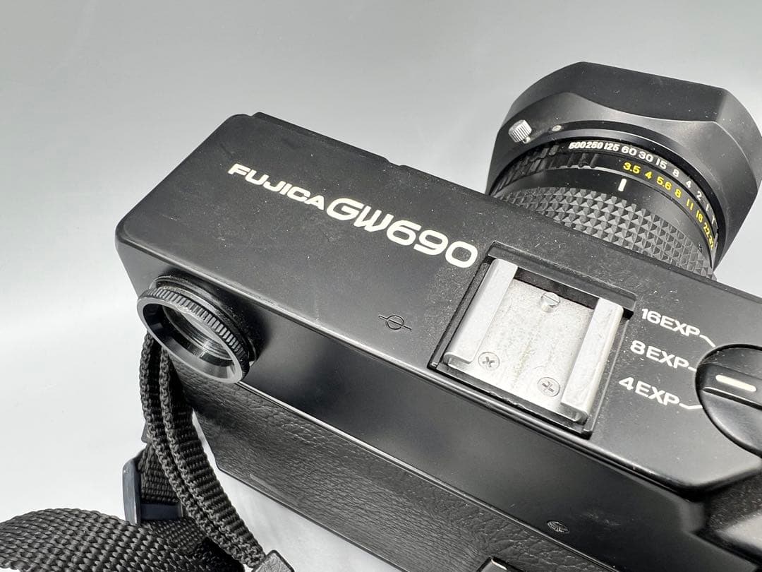 フィルムカメラ　FUJICA GW690 PROFESSIONAL 6x9