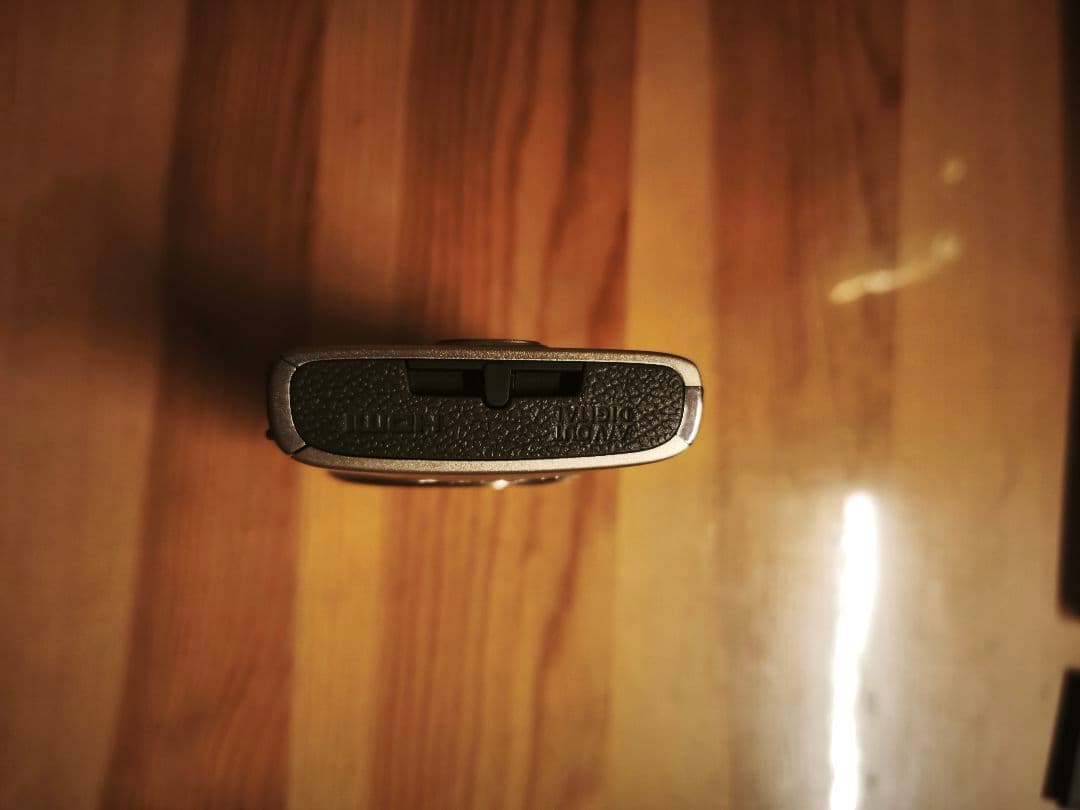 Canon IXY 650 シルバー コンパクトデジタルカメラ　美品