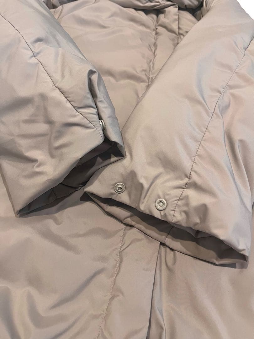 【Midi Umi】人気型 フード付きロングダウンコート　ベージュ　軽量