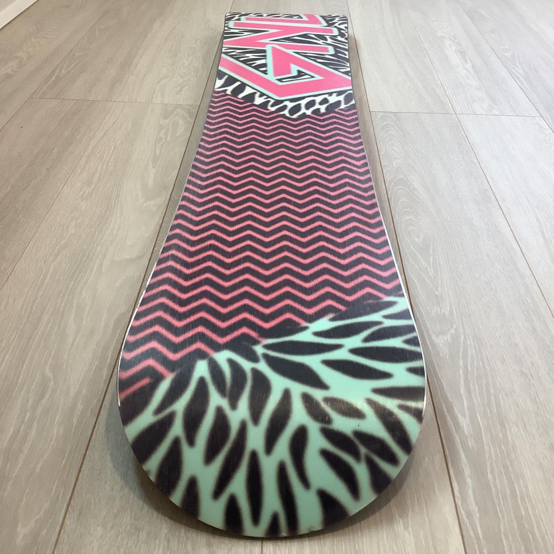 081 GNU143cm FLUX初心者レディーススノーボードセットグラトリにも