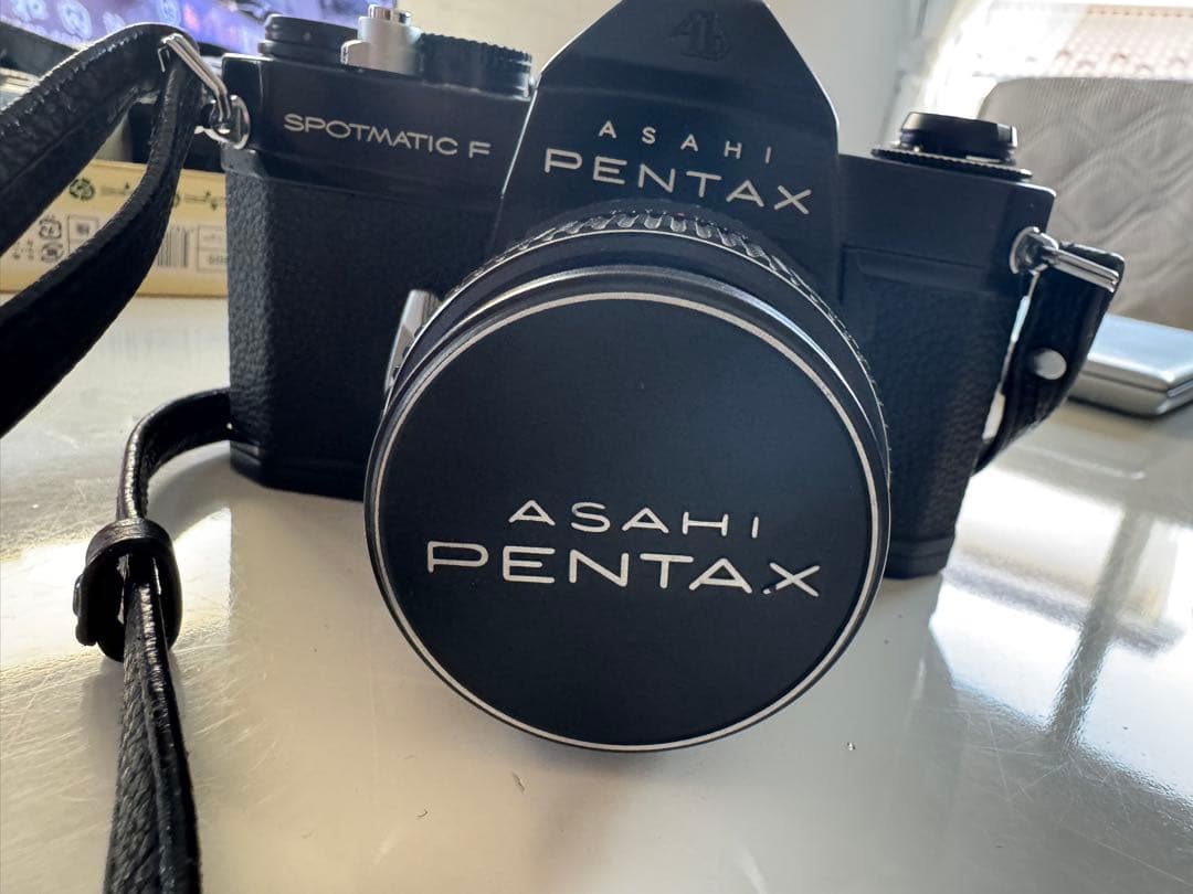 ASAHI PENTAX SPOTMATIC F 一眼レフカメラ　望遠レンズ付き