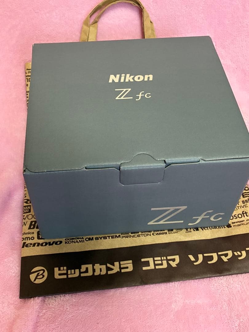 【シャッター数　0回】Nikon Z fc ミラーレス一眼カメラ 本体　未使用