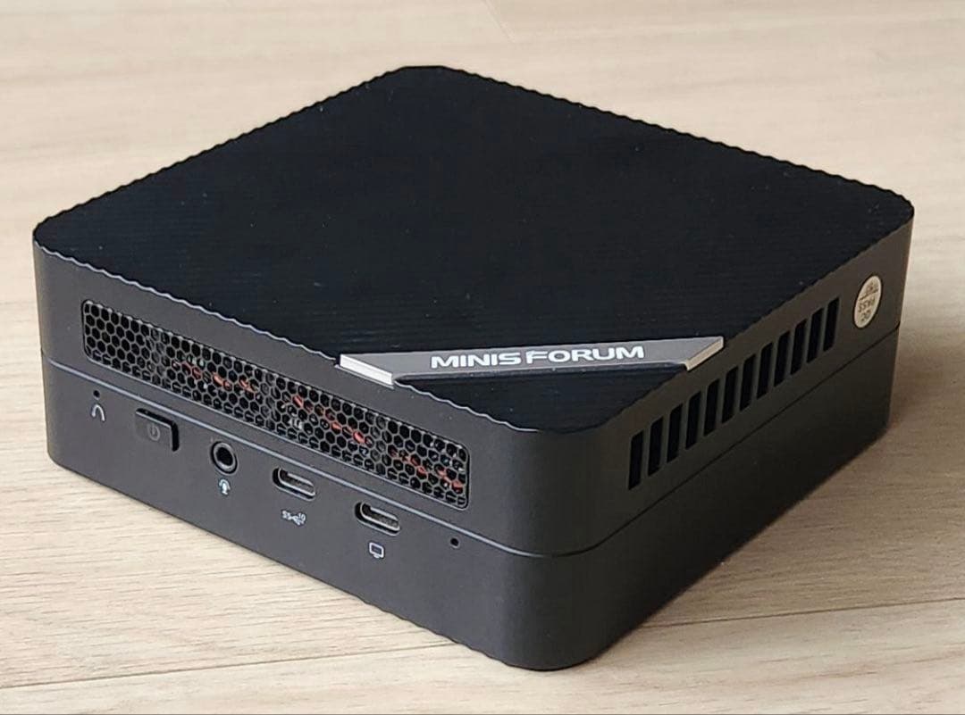 【美品】MINISFORUM UM560XT/Ryzen 5 5600H