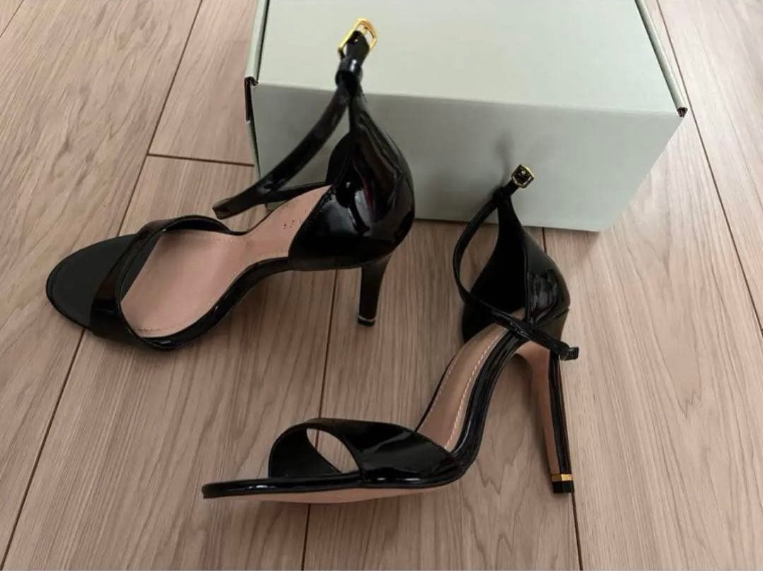 【新品】Ted Bakerテッドベーカーの本革ハイヒールサンダル