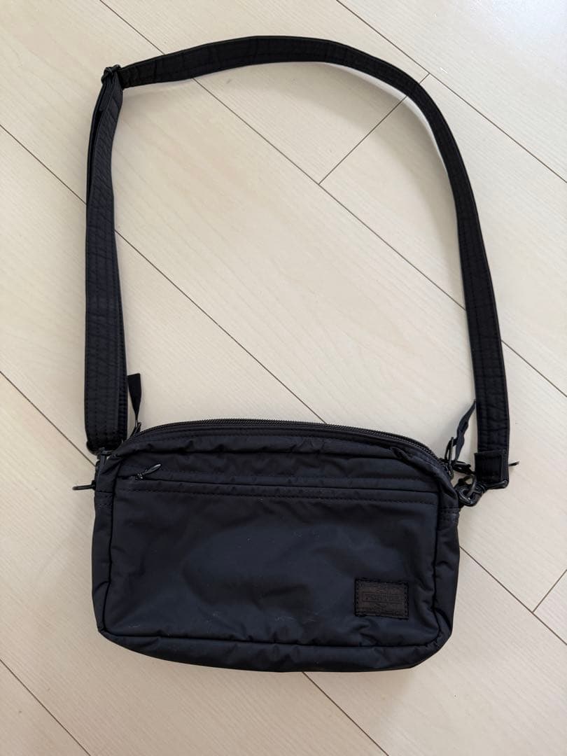 ヘッドポーター　ブラックビューティー　サコッシュ　ショルダーバッグ