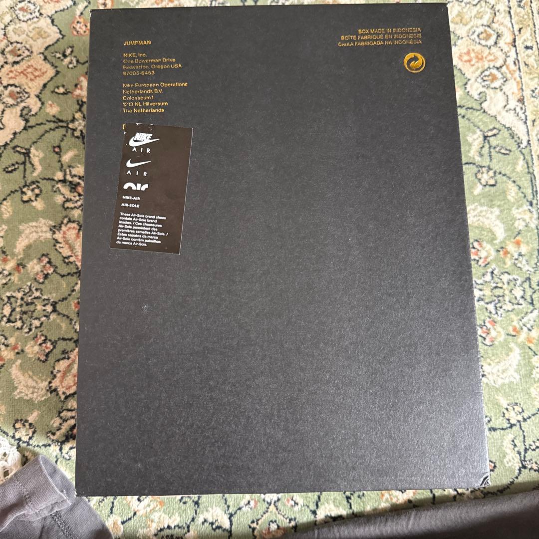 【超美品】エアジョーダン1/ジュニア/ブラック/ホワイト/グレー/23cm/箱有