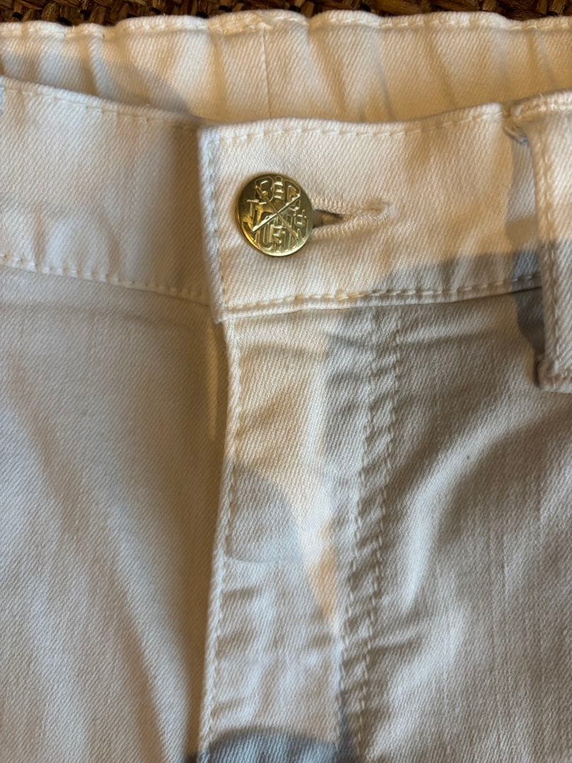 【ＳＵＲＴ】　 ホワイト　バギーパンツ