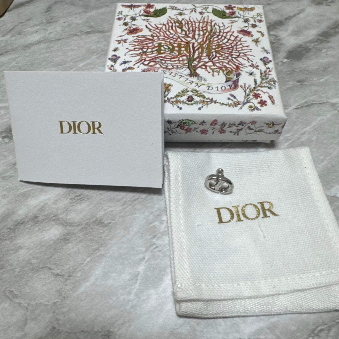 DIOR CD NAVY スタッドピアス（片耳）ディオールピアス