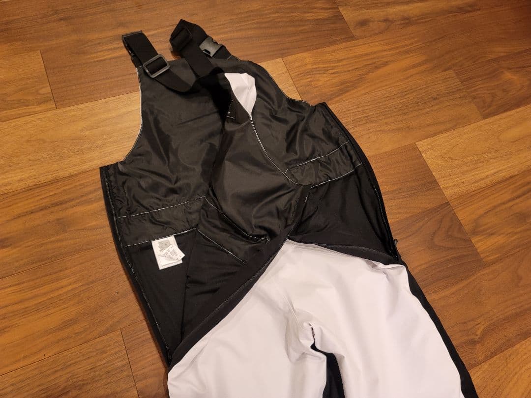 【使用3回】ONYONE スキーウェア ジャケットM、パンツL