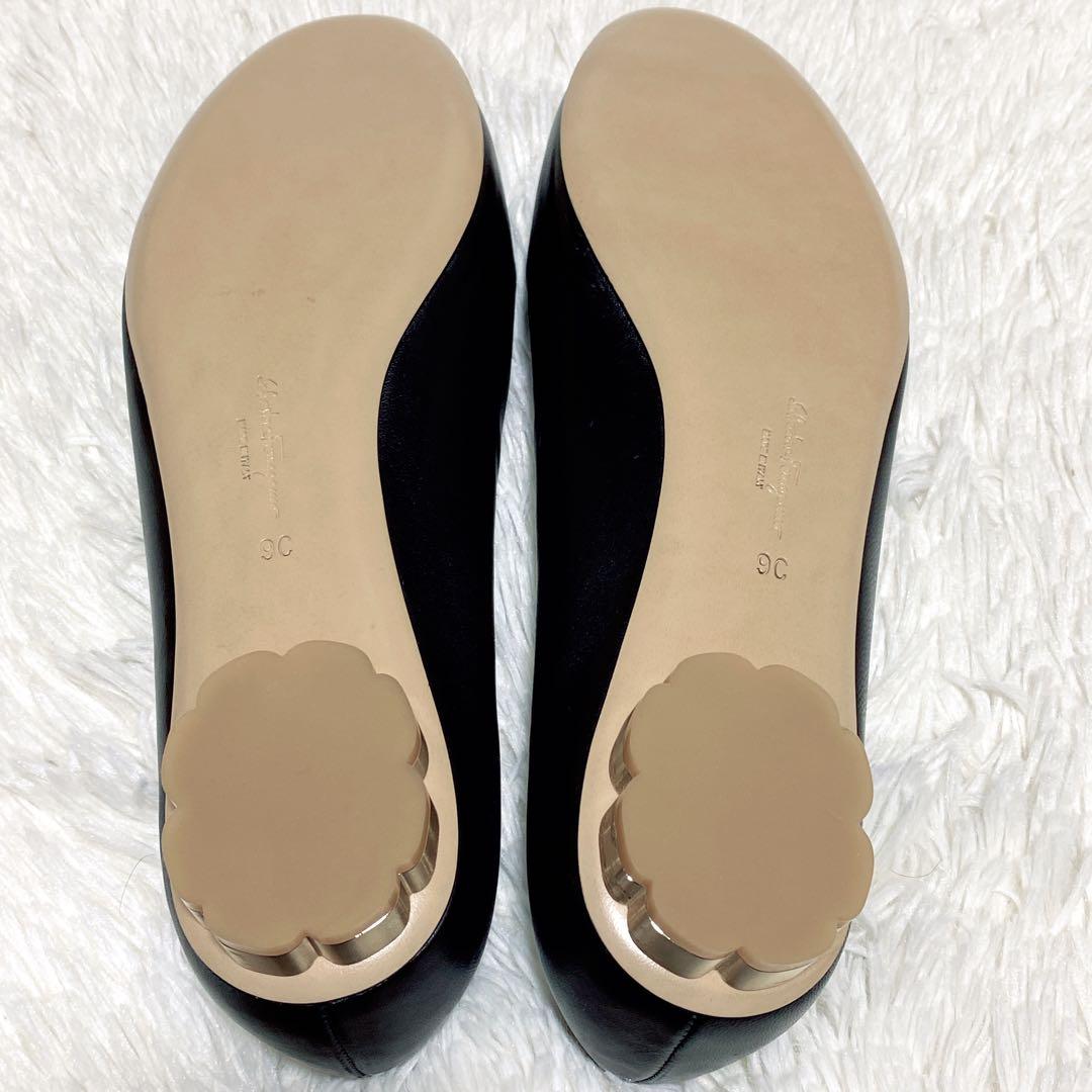 未使用級✨Ferragamo フェラガモ パンプス リボン スタッズ　9C 黒