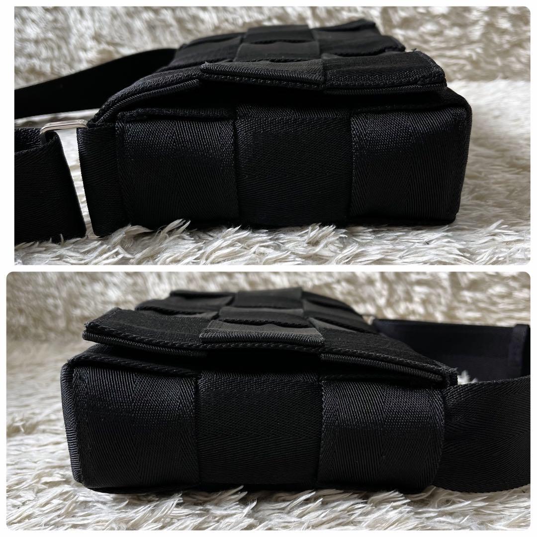 ボッテガヴェネタ　ショルダーバッグ　カセット　ナイロン　黒　ブラック　メンズ