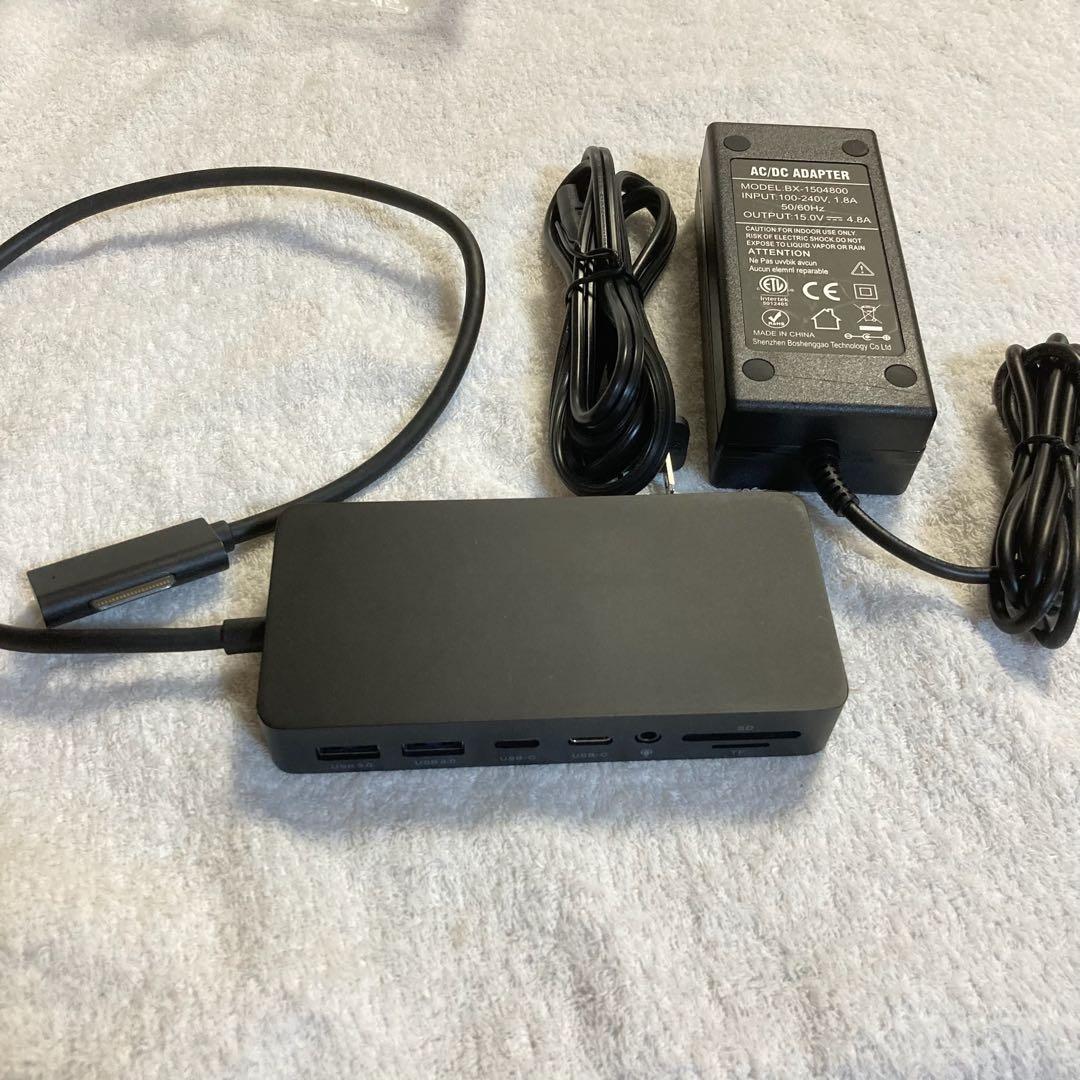 Microsoft Surface Dockingトリプルディスプレイ