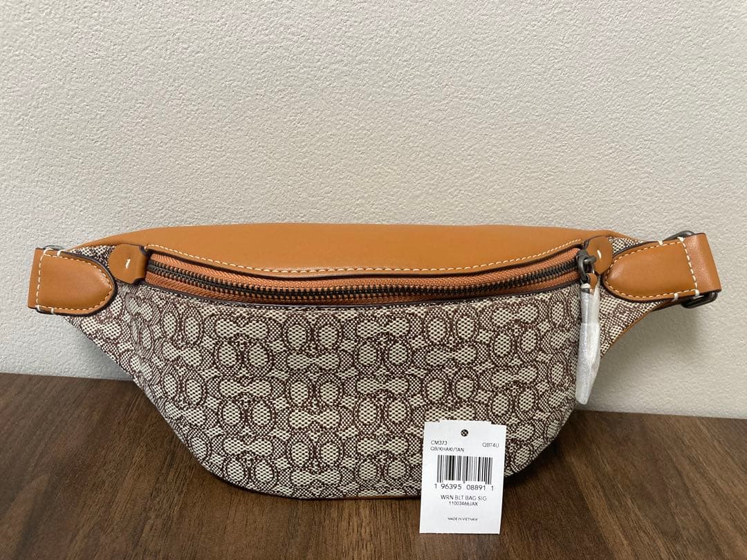 【新品】コーチ ボディバッグ　 ウエストバッグ ウエストポーチ ベルトバッグ