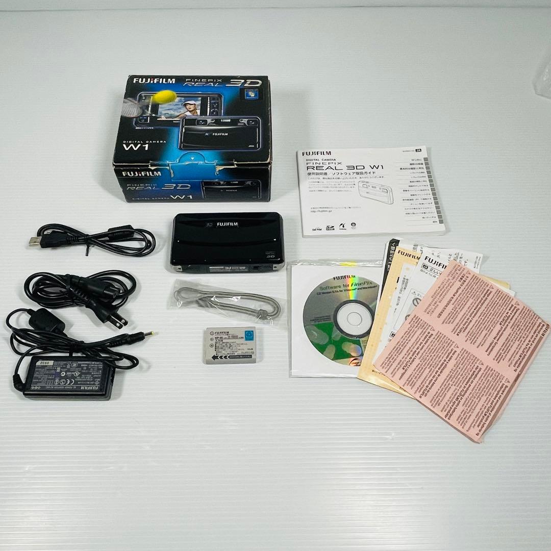FUJIFILM 3D W1 フジフイルム 3Dデジタルカメラ