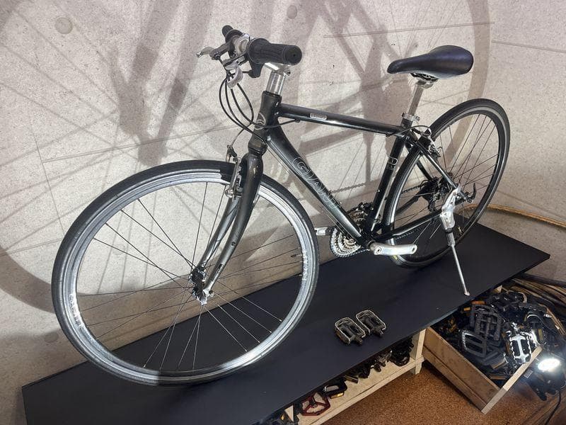 GIANT ESCAPE R3 クロスバイク sizeXS グレーカラー