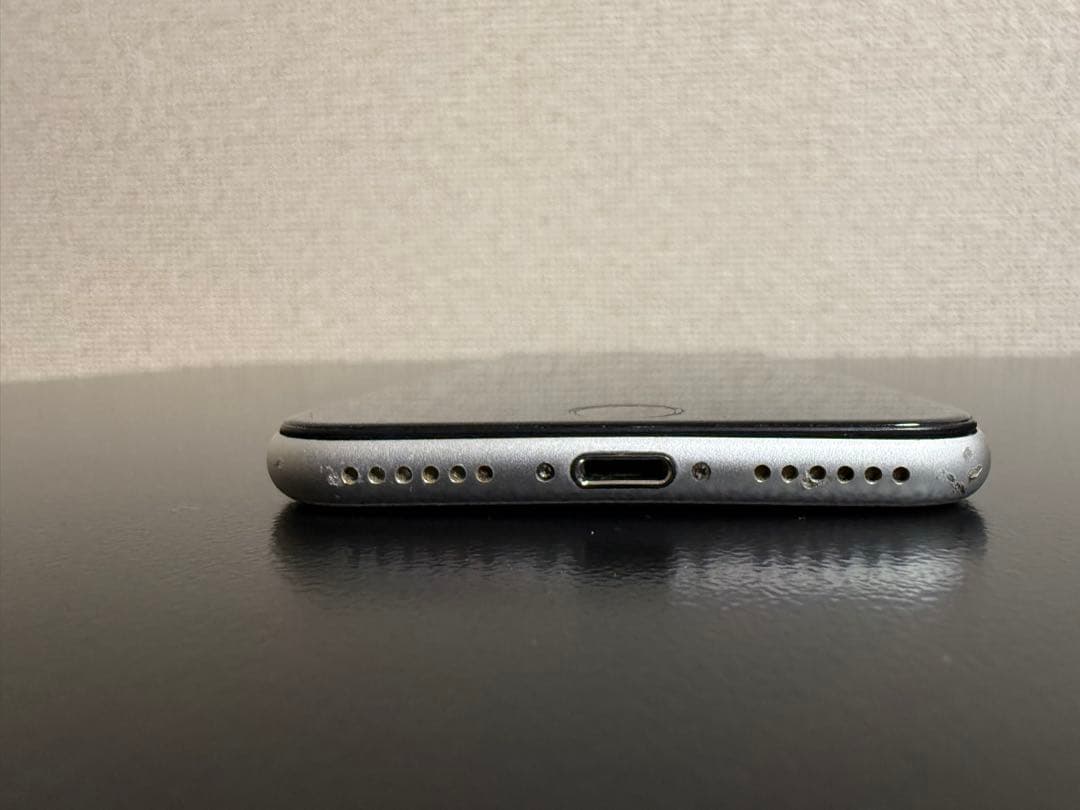 iPhone se2 本体のみ