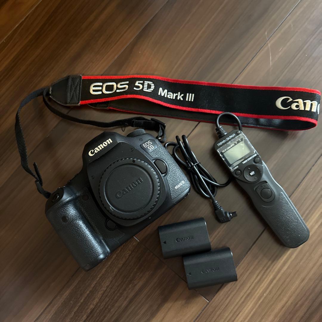 【最終値下げ】Canon EOS 5D mark3 ボディ