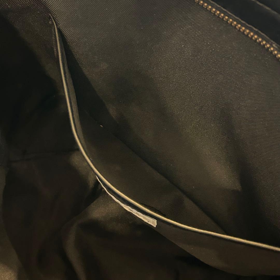 バーニーズニューヨーク　トートバッグ　レザー　金具　黒　本革　肩掛け　ブラック