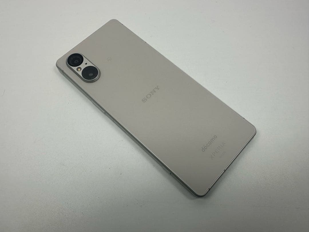 SONY Xperia 5 V docomo so-53d シルバー
