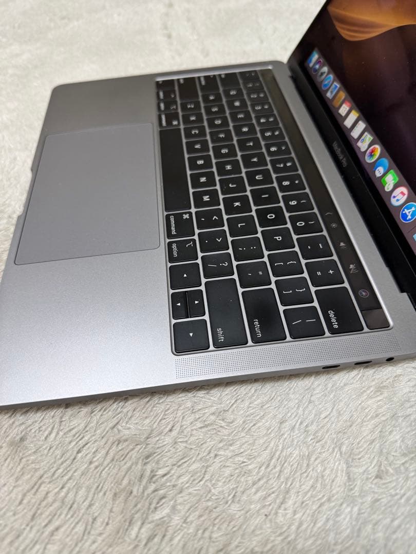 MacBook Pro 2018 13インチ 16GB SSD1TB 極美品
