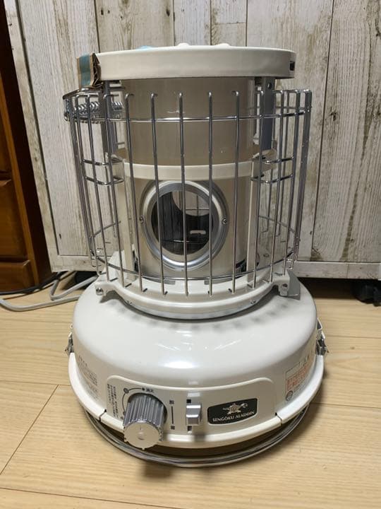 初期の品物です。自宅保存の未使用おまけのアラジンバック付