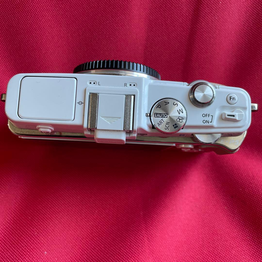 OLYMPUS PEN ミラーレス一眼カメラ EP-5 Full Set 元箱付