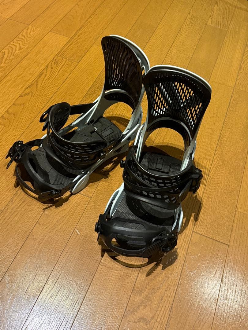 バートン　ジェネシス　ビンディング　Mサイズ