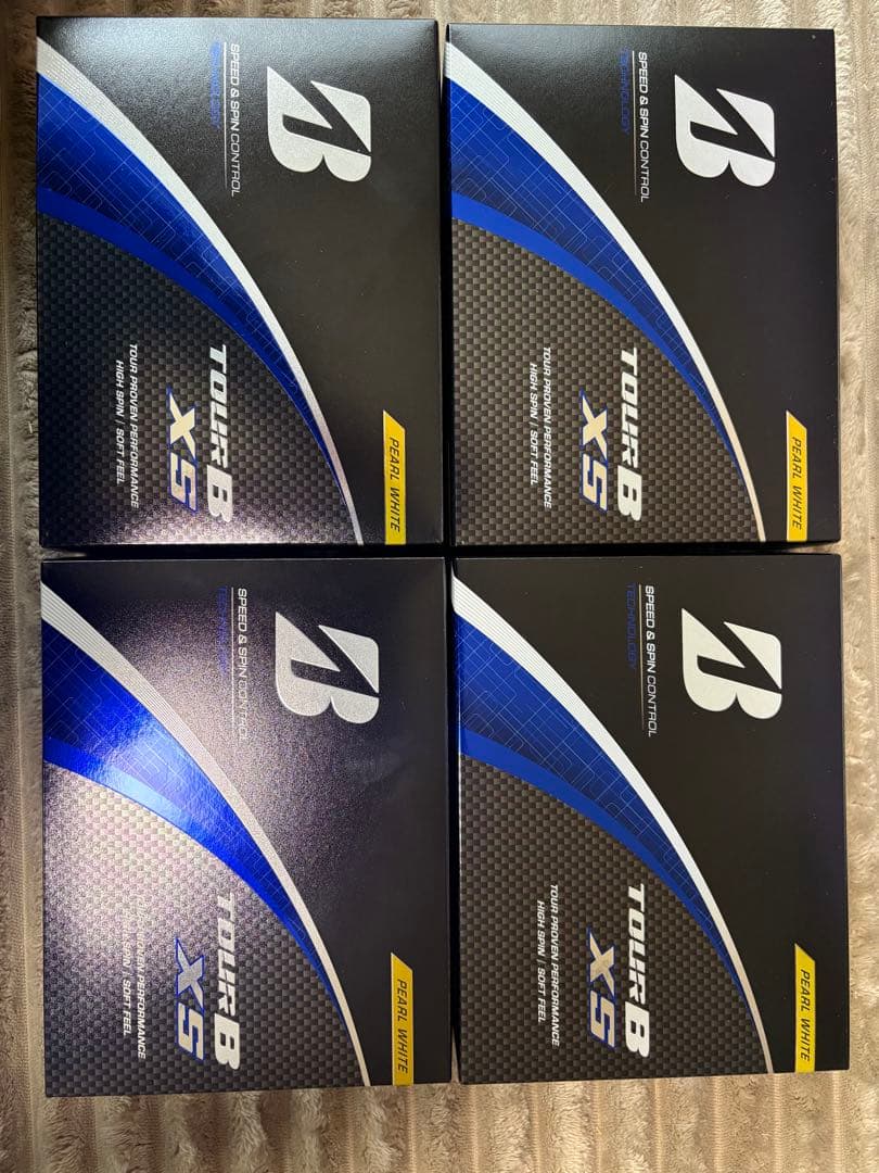 ツアーB XS パールホワイト　4ダース