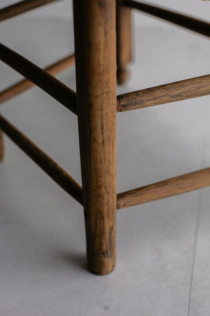 フランスアンティーク　パイン材　ラッシュ編みチェア　肘掛け　無垢材　ブロカント