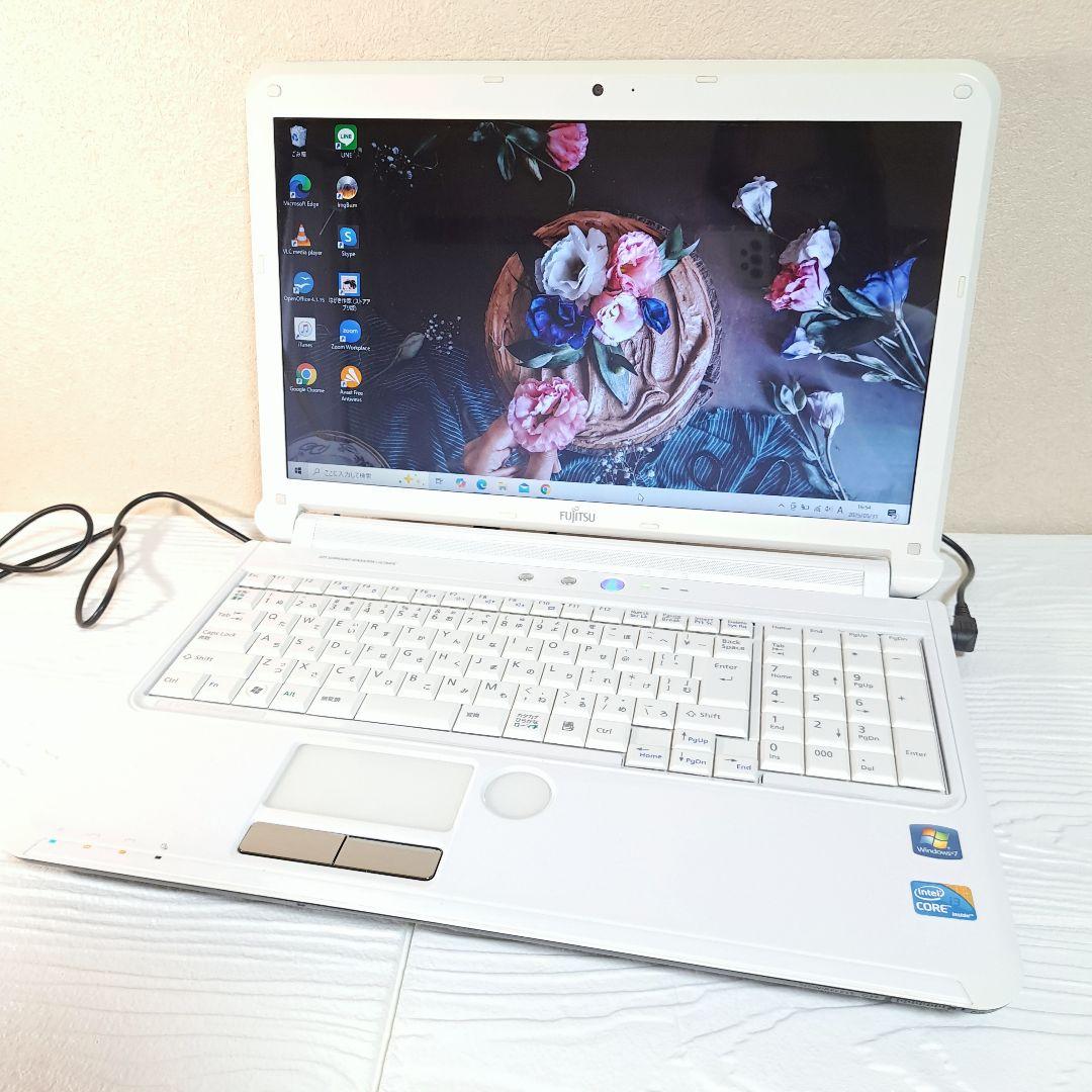 富士通 LIFE BOOK ノートパソコン PC ホワイト オフィス SSD