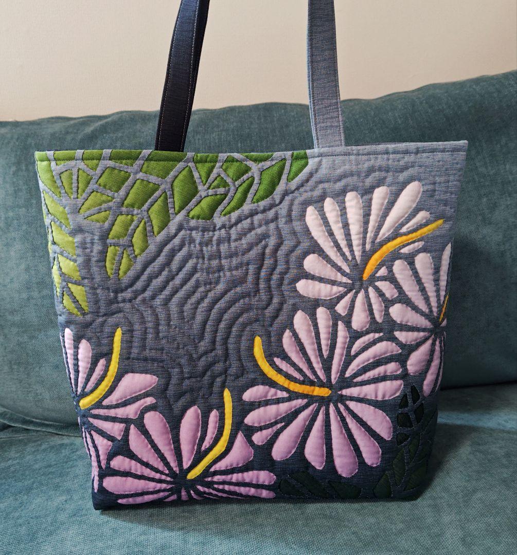 ハンドメイド ハワイアンキルトバッグ　（ハイビスカス）