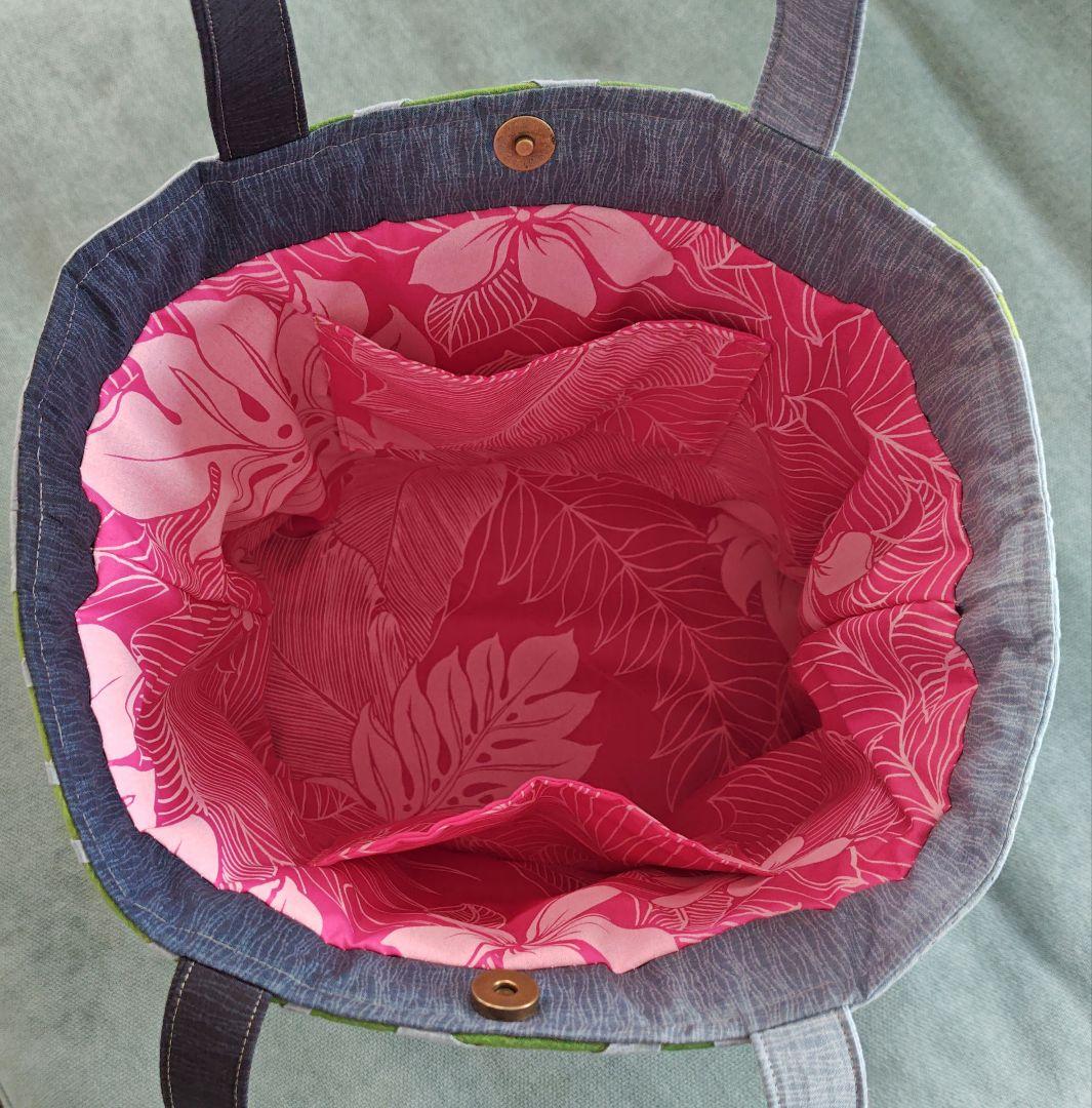 ハンドメイド ハワイアンキルトバッグ　（ハイビスカス）